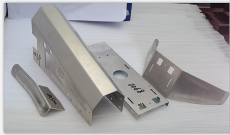 定制户外手持设备铝外壳，为何要加橡胶包角？